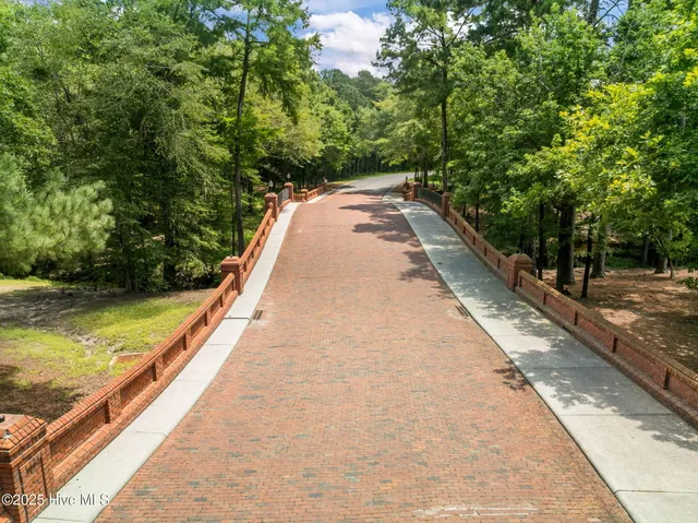 $899,900 | 125 Falling Water Way, Wallace, NC 28466