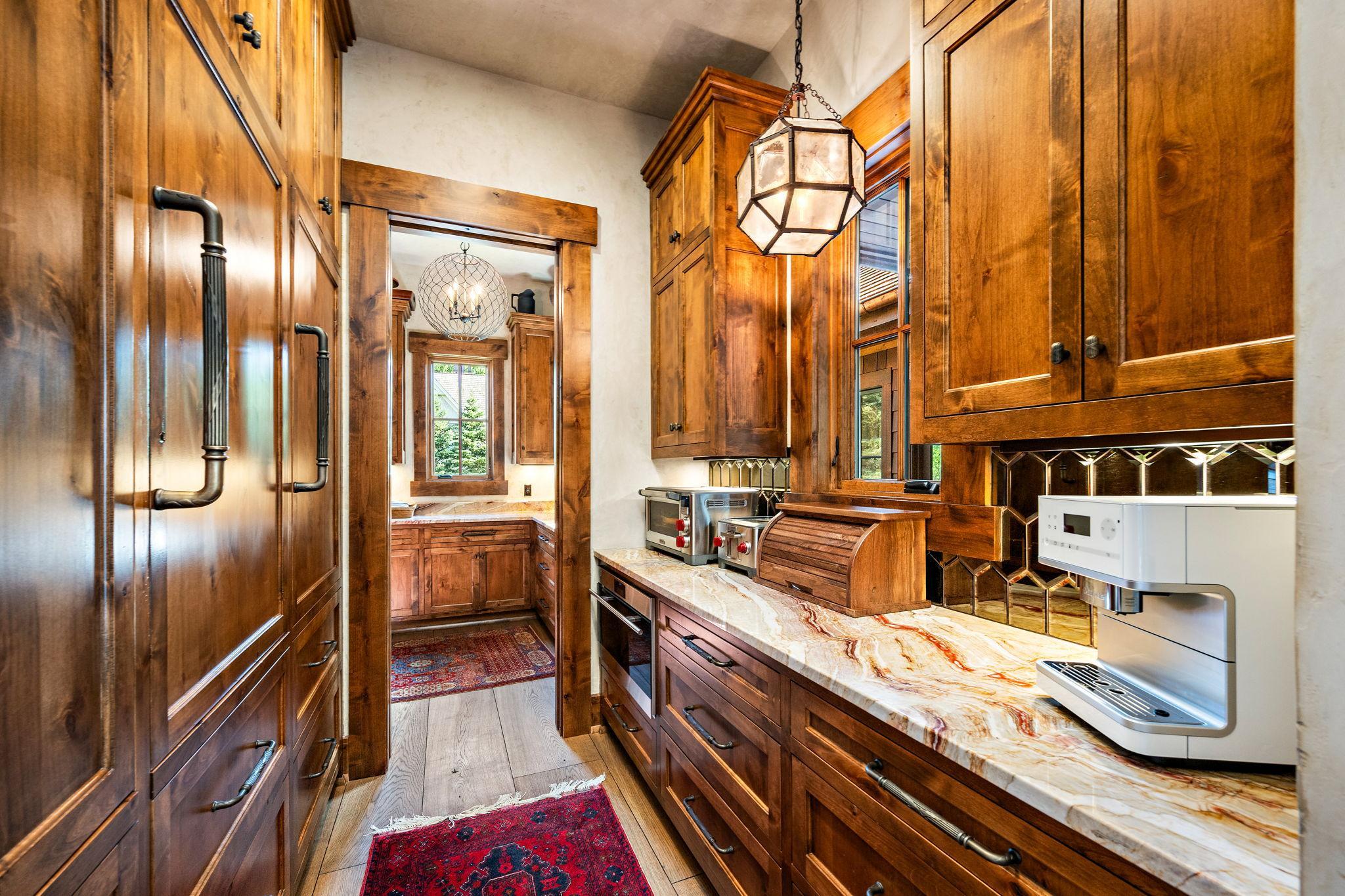 475 Oxford Road Orono, MN 55356 - Photo 8 of 63