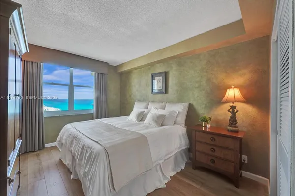 $4,650 | 2501 South Ocean Drive, Unit 1510, Hollywood, FL 33019