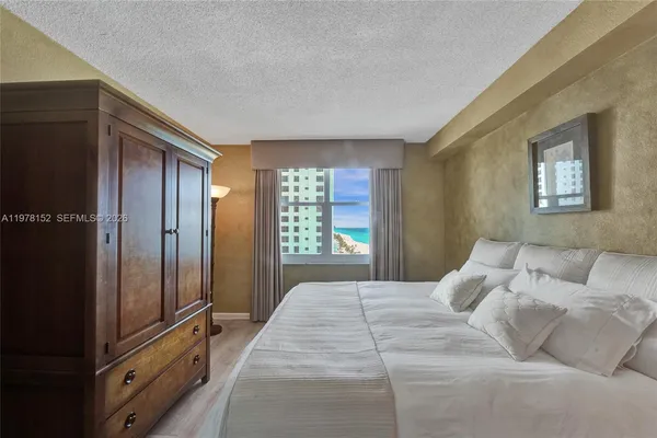 $4,650 | 2501 South Ocean Drive, Unit 1510, Hollywood, FL 33019