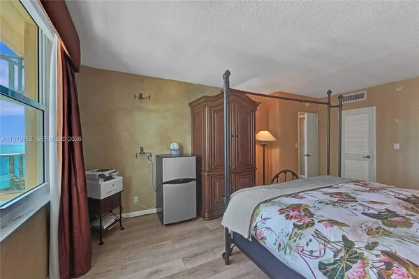 $4,650 | 2501 South Ocean Drive, Unit 1510, Hollywood, FL 33019