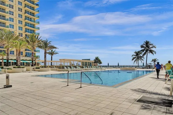 $4,650 | 2501 South Ocean Drive, Unit 1510, Hollywood, FL 33019