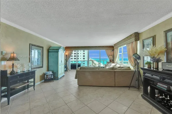 $4,650 | 2501 South Ocean Drive, Unit 1510, Hollywood, FL 33019