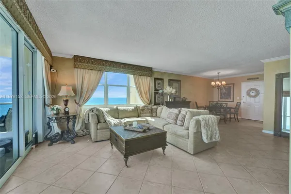 $4,650 | 2501 South Ocean Drive, Unit 1510, Hollywood, FL 33019