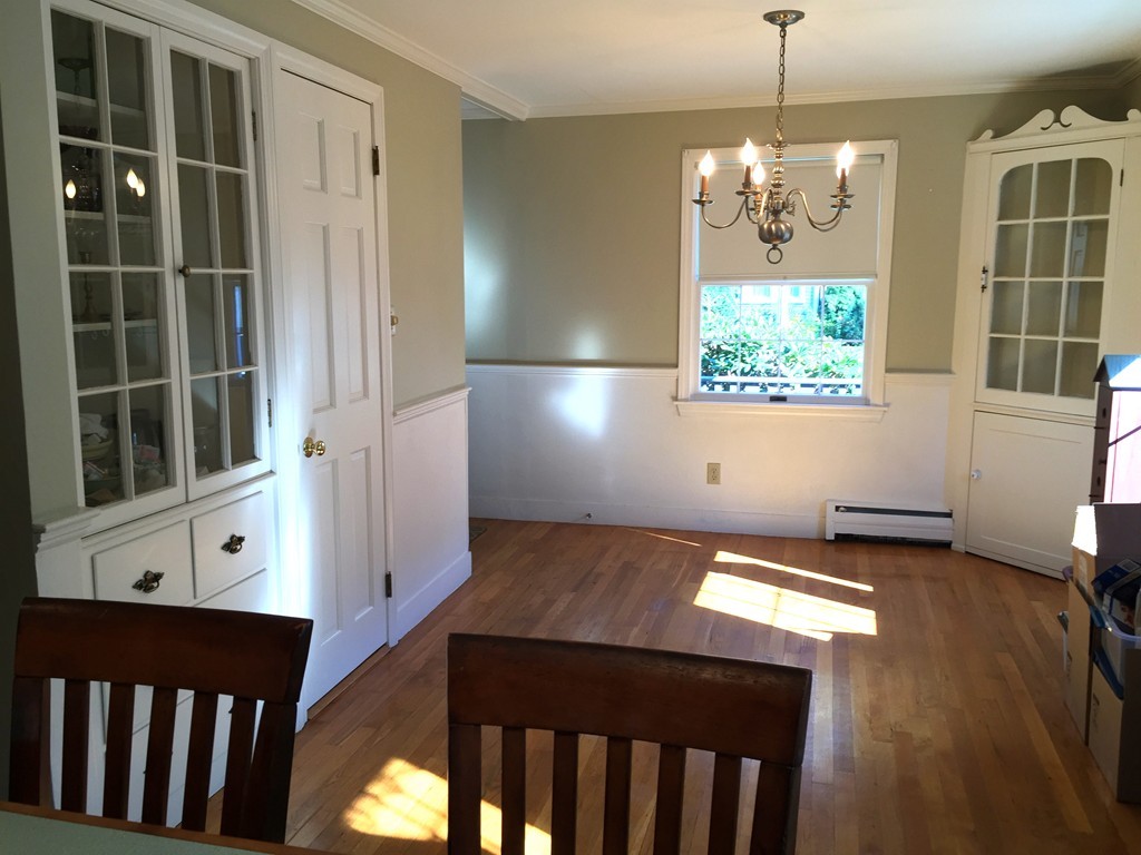 22 Reed Street Marblehead, MA 01945 - Photo 3 of 19 Gallery Image 3
