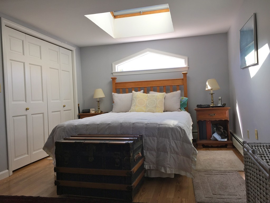 22 Reed Street Marblehead, MA 01945 - Photo 10 of 19 Gallery Image 10