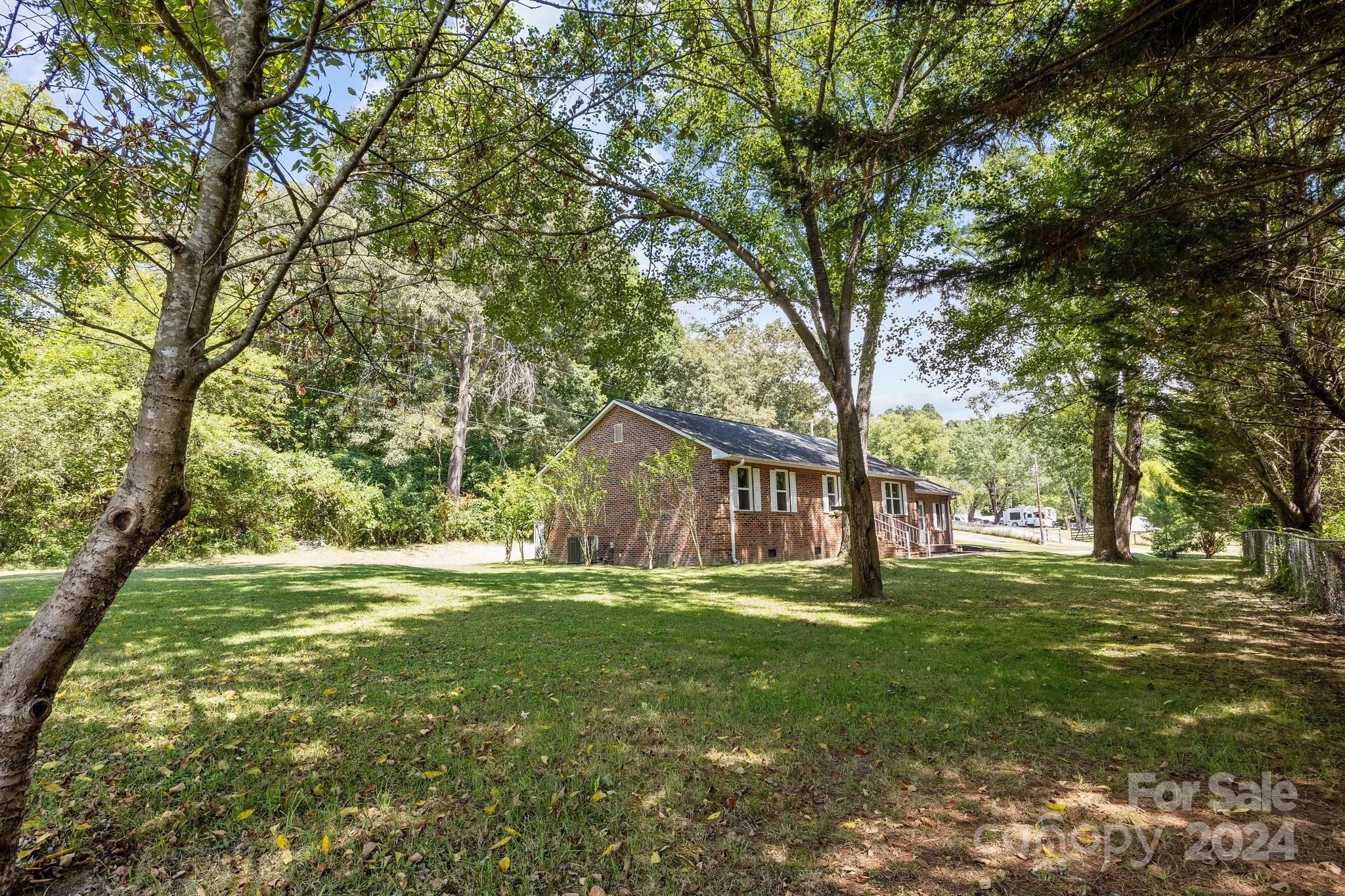 73 Rutherford Road Candler, NC 28715 - Photo 34 of 40 Gallery Image 34