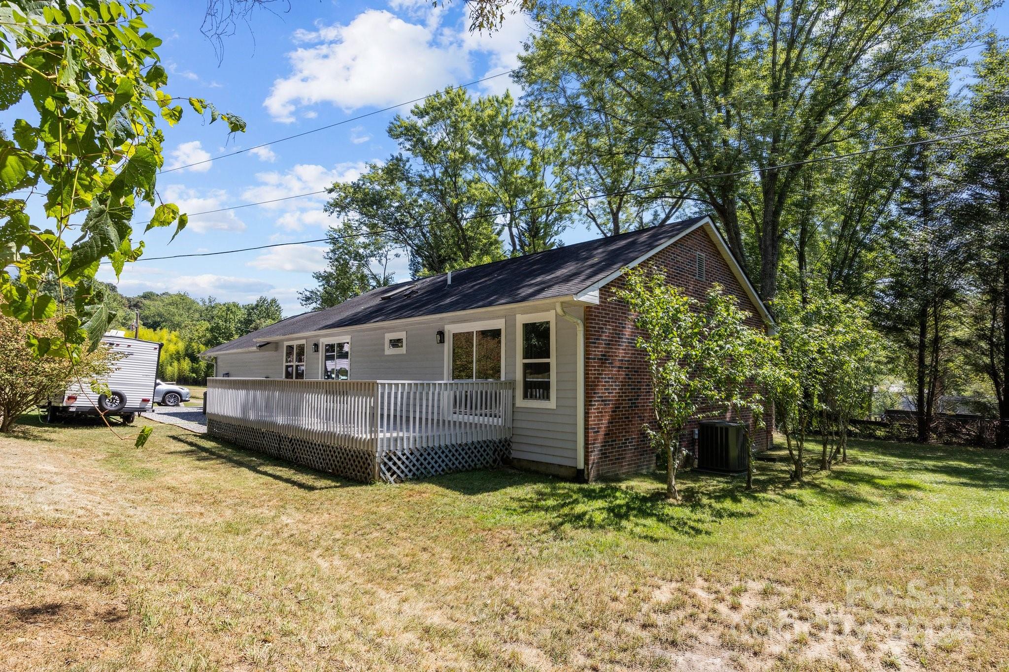73 Rutherford Road Candler, NC 28715 - Photo 37 of 40 Gallery Image 37