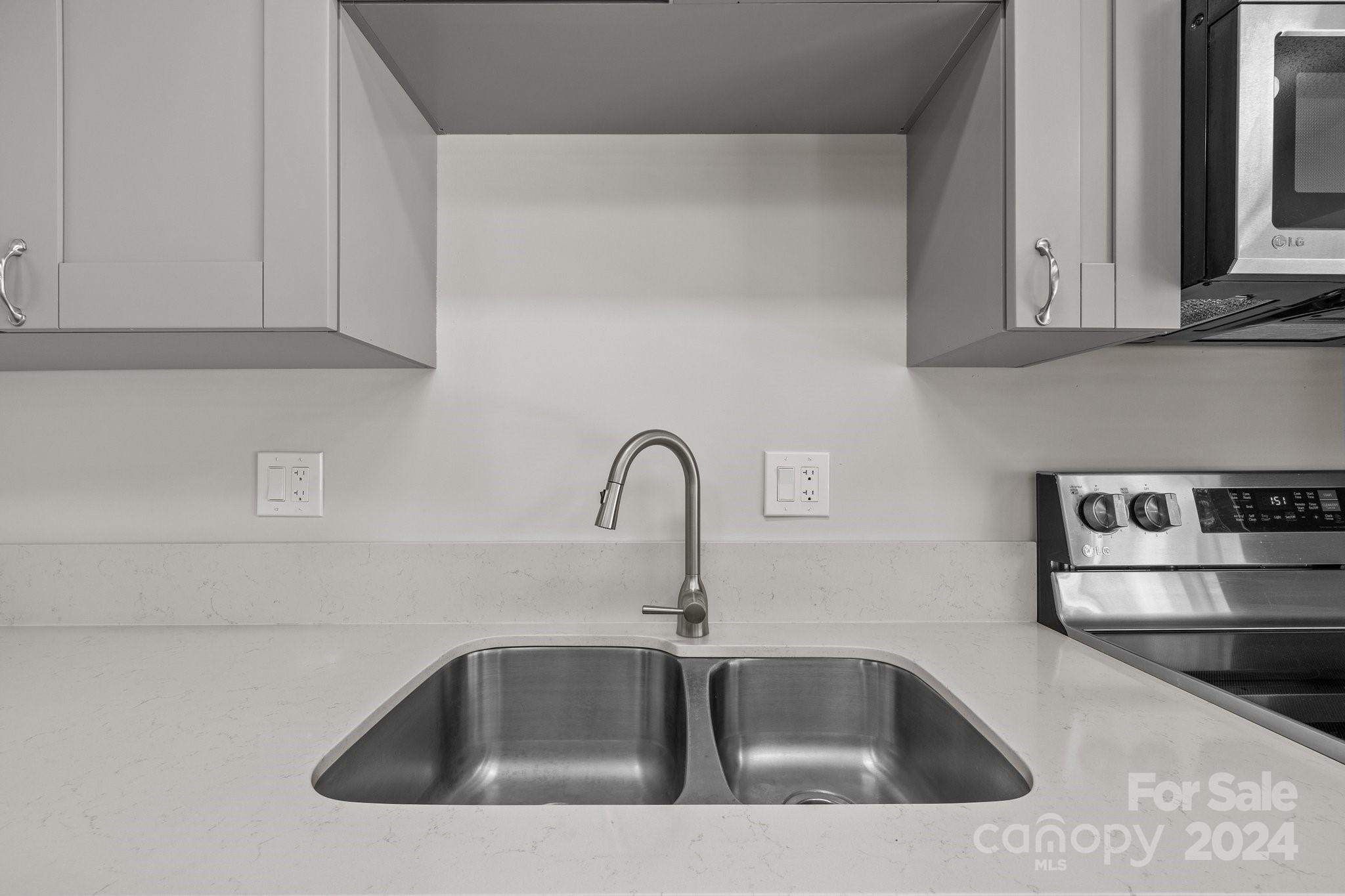 73 Rutherford Road Candler, NC 28715 - Photo 10 of 40 Gallery Image 10