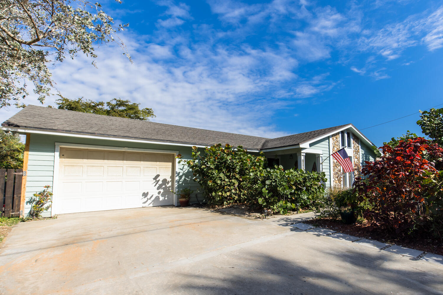 116 Periwinkle Drive Hypoluxo, FL 33462 - Photo 4 of 50 1A1A2711