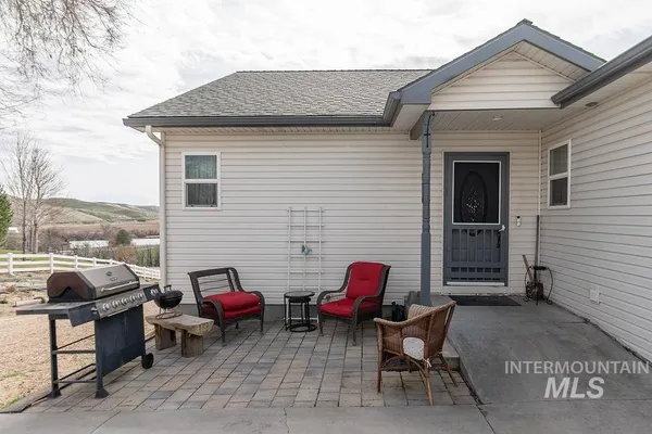 $685,000 | 803 South Boise Street, Glenns Ferry, ID 83623