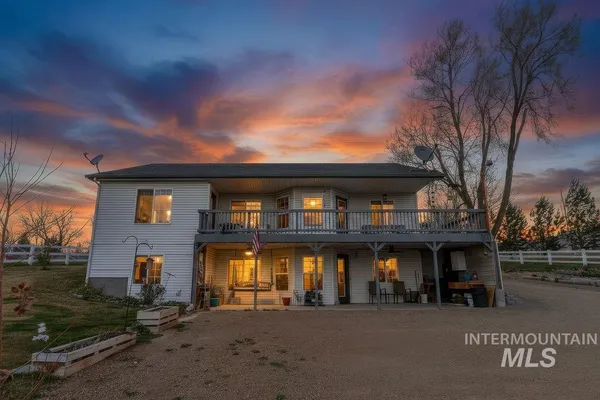 $685,000 | 803 South Boise Street, Glenns Ferry, ID 83623