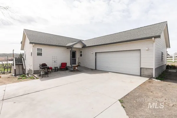$685,000 | 803 South Boise Street, Glenns Ferry, ID 83623