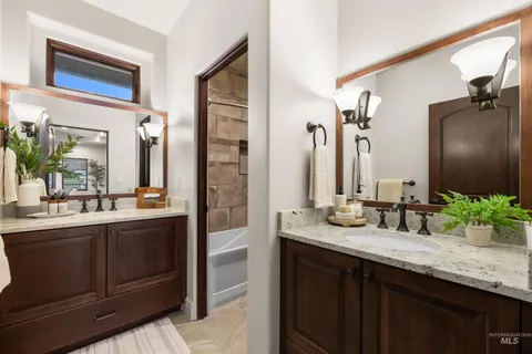 $1,990,000 | 1658 East Crowne Pointe Drive, Eagle, ID 83616