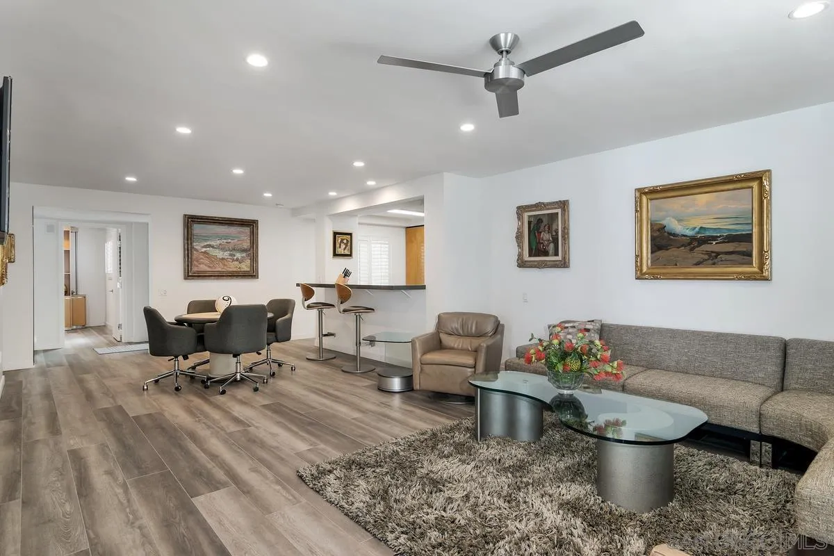 100 Coast Boulevard, Unit 304 La Jolla, CA 92037 - Photo 10 of 36 a living room with furniture