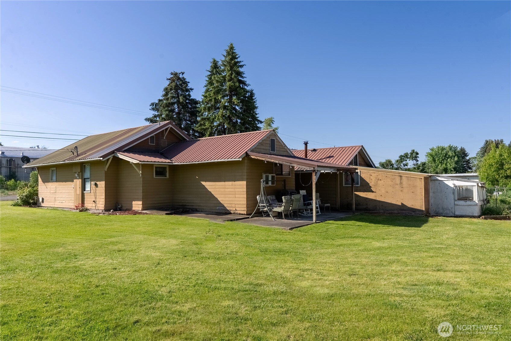 119 North Locust Way Tonasket, WA 98855 - Photo 15 of 17