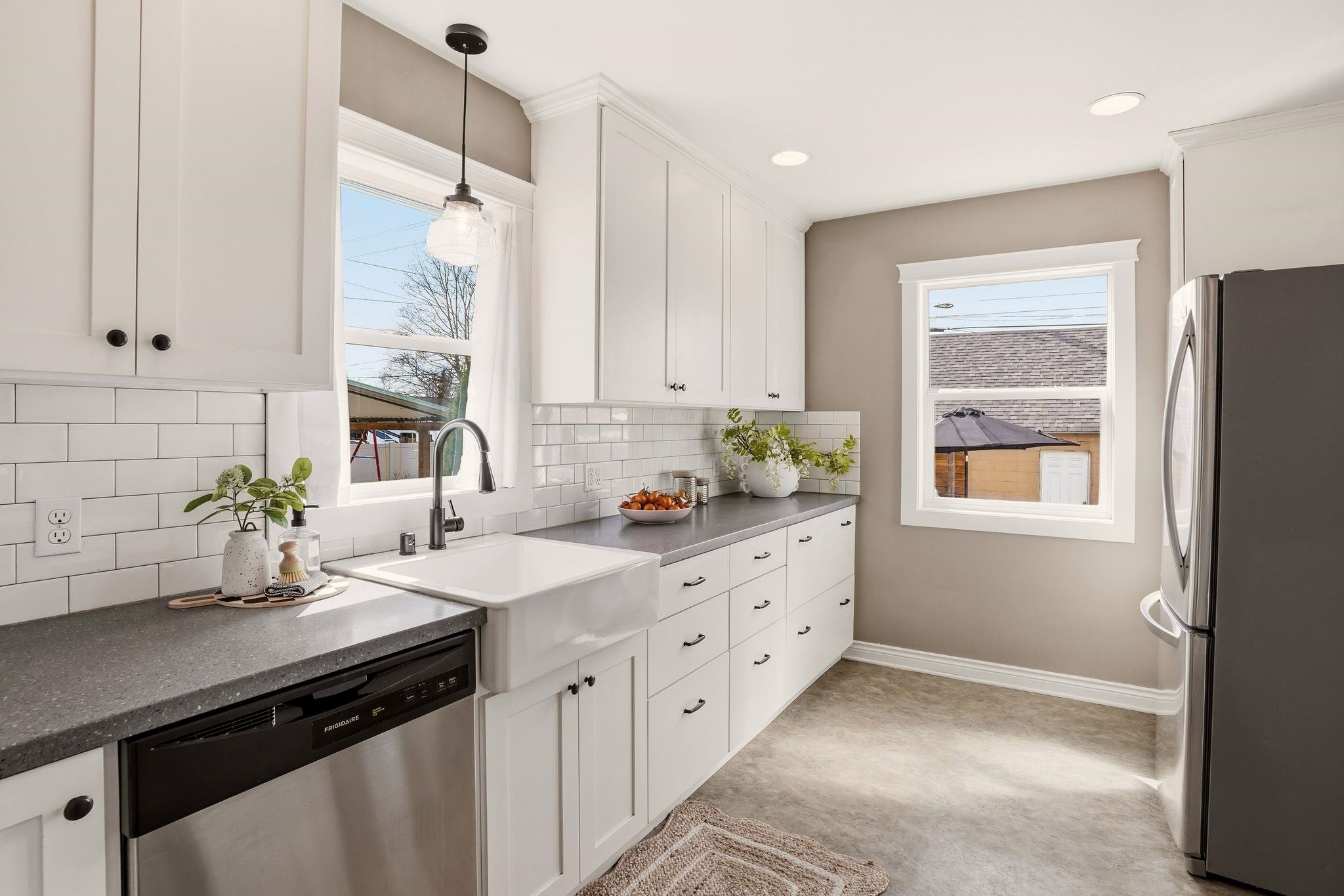 5017 North Post Street Spokane, WA 99205 - Photo 8 of 34