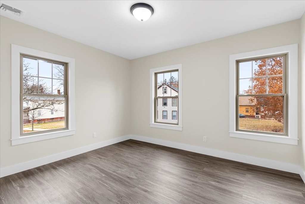 123 Bay Street Springfield, MA 01109 - Photo 33 of 42