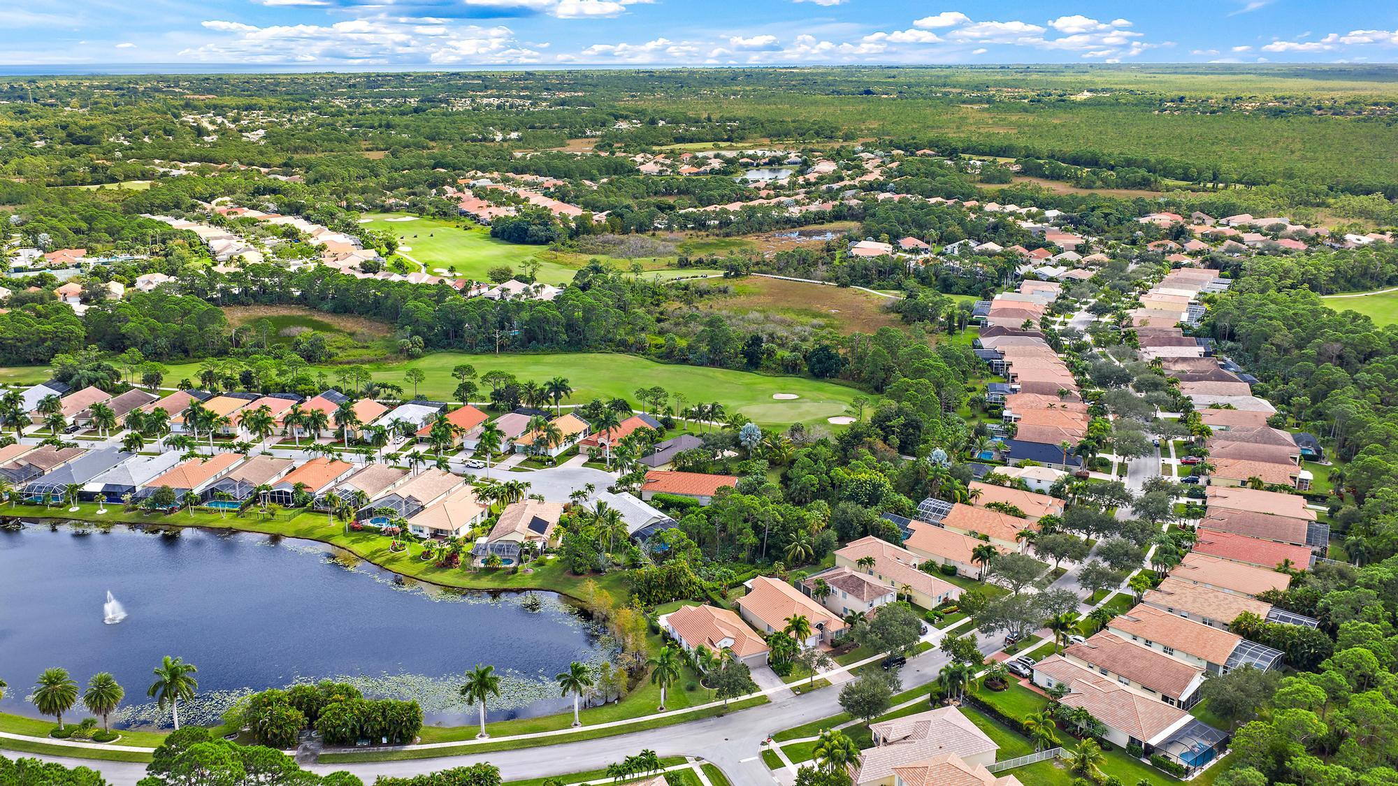 6784 Southeast Twin Oaks Circle Stuart, FL 34997 - Photo 29 of 35 6784 SE Twin Oaks Cir-31