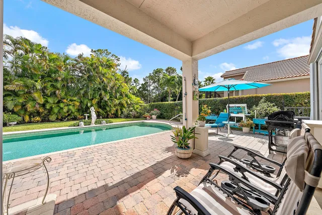 $549,000 | 6784 Southeast Twin Oaks Circle, Stuart, FL 34997