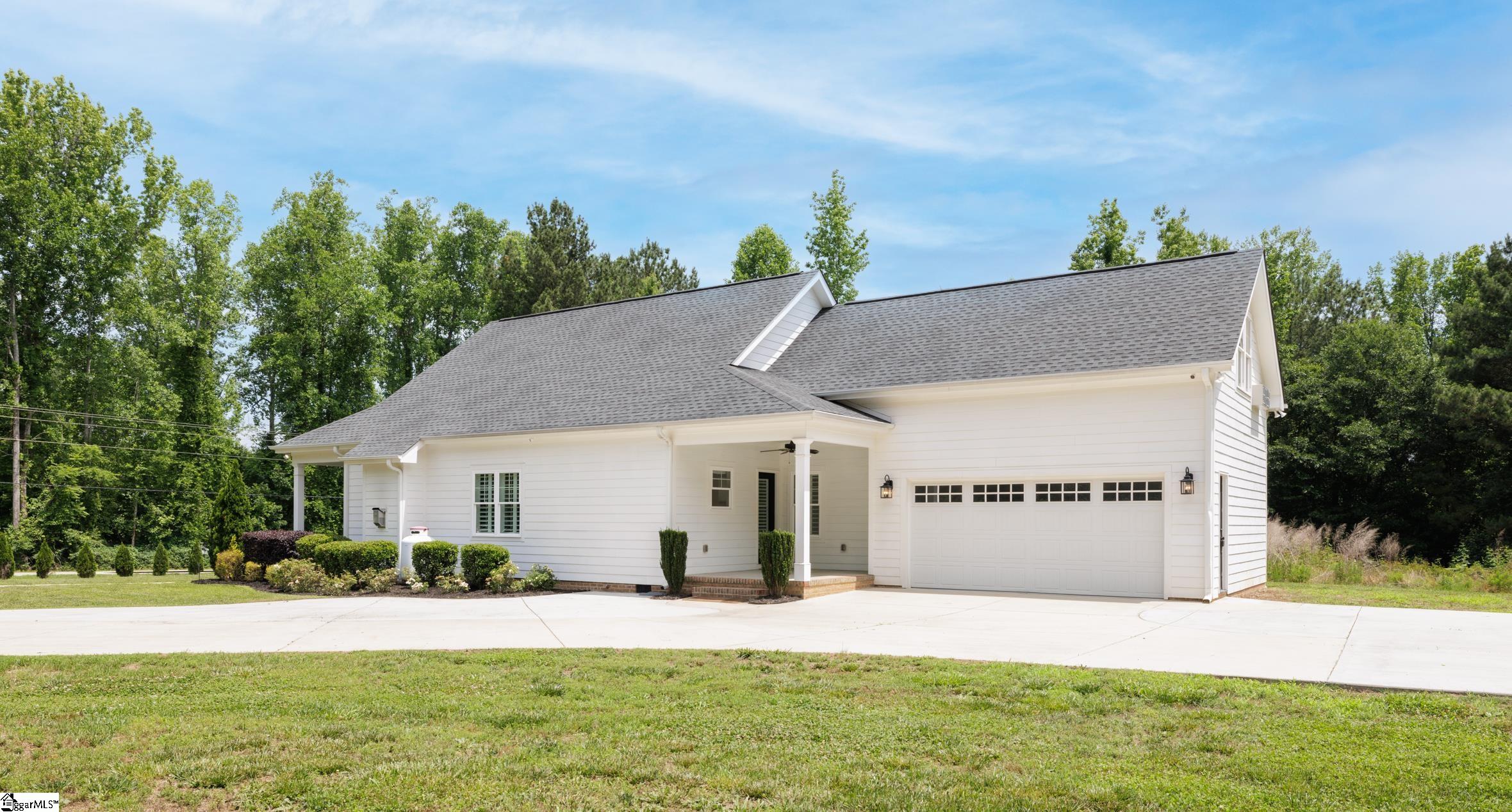 630 Mt Lebanon Church Road Greer, SC 29651 - Photo 5 of 39