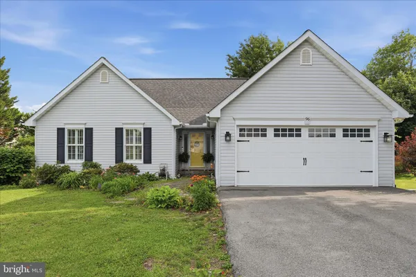 $350,000 | 96 Phoenix Lane, Falling Waters, WV 25419