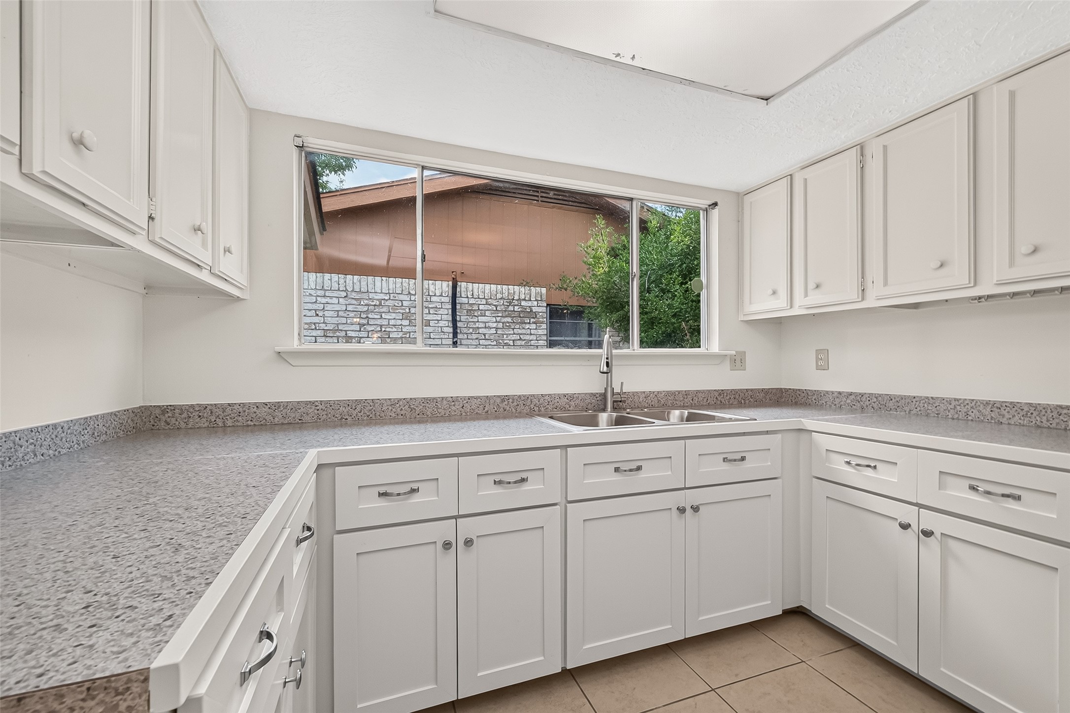 8638 Little River Road Houston, TX 77064 - Photo 14 of 39
