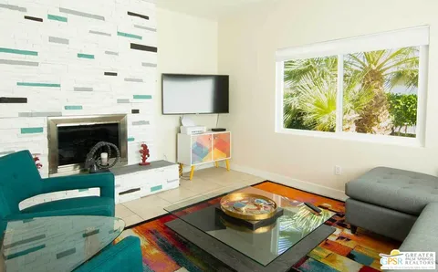 $1,195,000 | 594 South Calle Encilia, Palm Springs, CA 92264