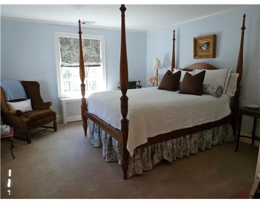 7 Chachapacassett Road Barrington, RI 02806 - Photo 10 of 20 Bedroom.