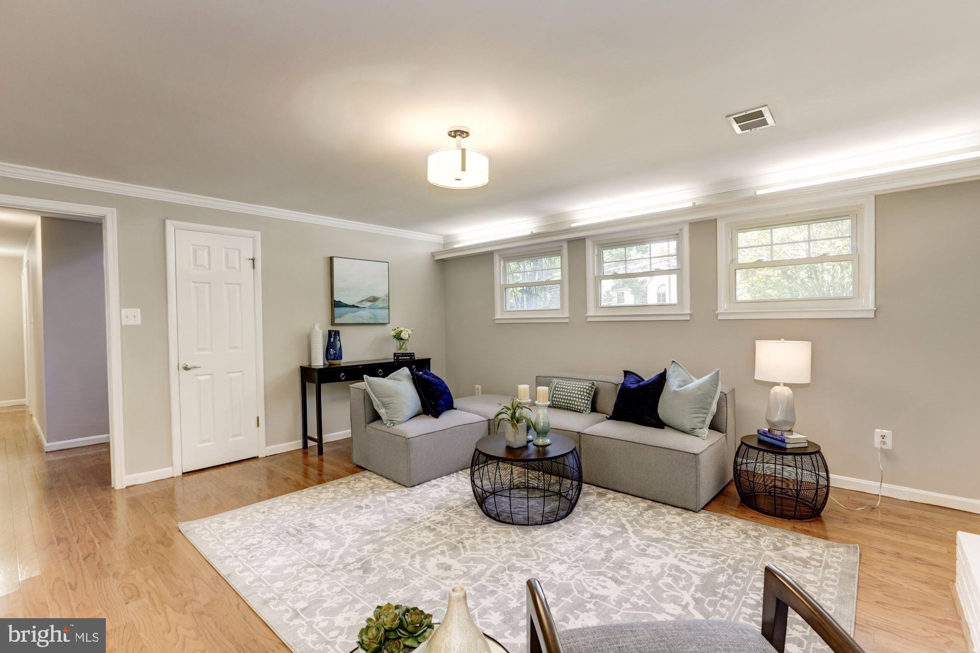 6527 Old Chesterbrook Road McLean, VA 22101 - Photo 17 of 34 hardwoods in rec room