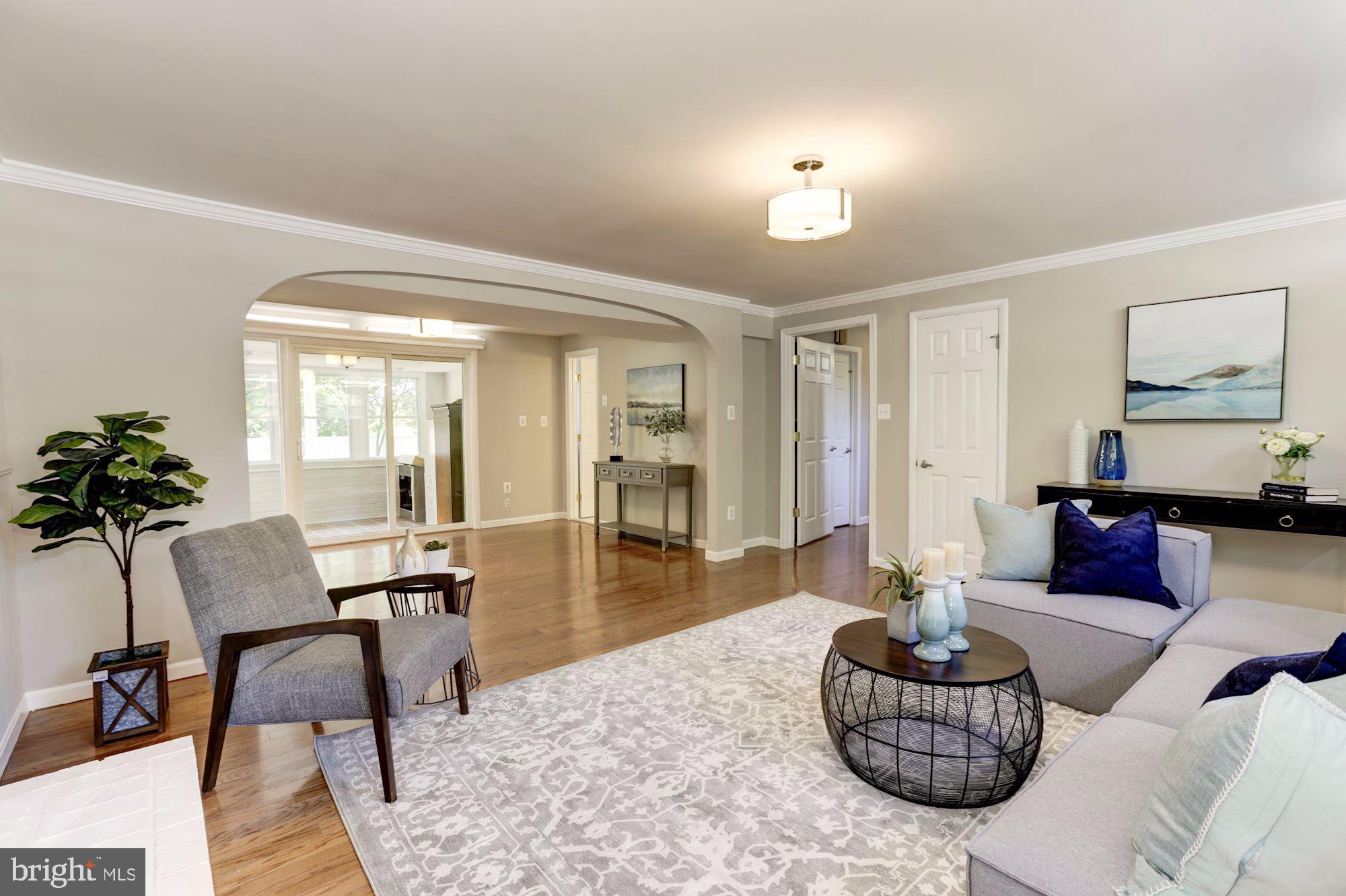 6527 Old Chesterbrook Road McLean, VA 22101 - Photo 20 of 34 easily accessible to outdoor patio