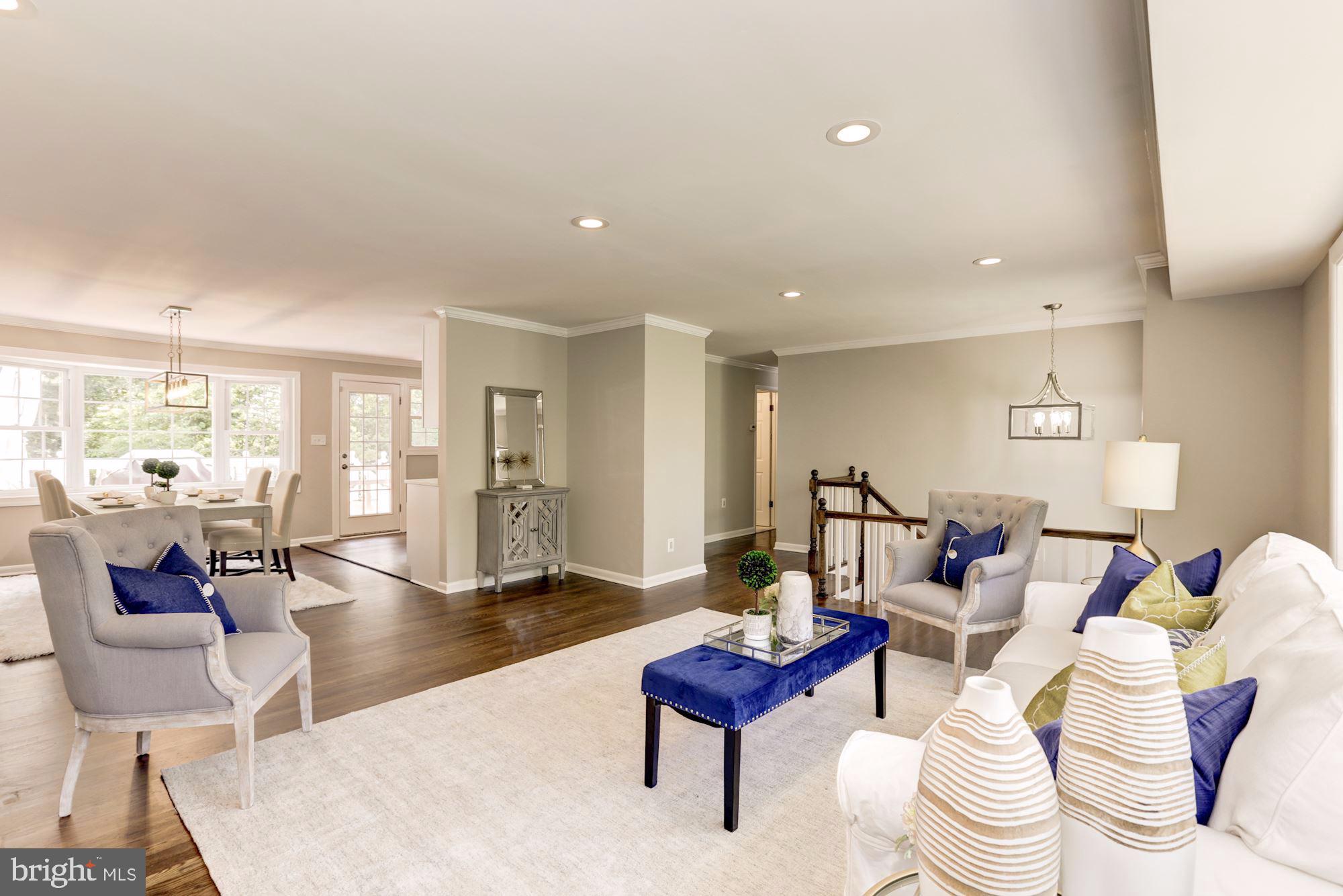 6527 Old Chesterbrook Road McLean, VA 22101 - Photo 3 of 34 Sun Drenched rooms with open layout