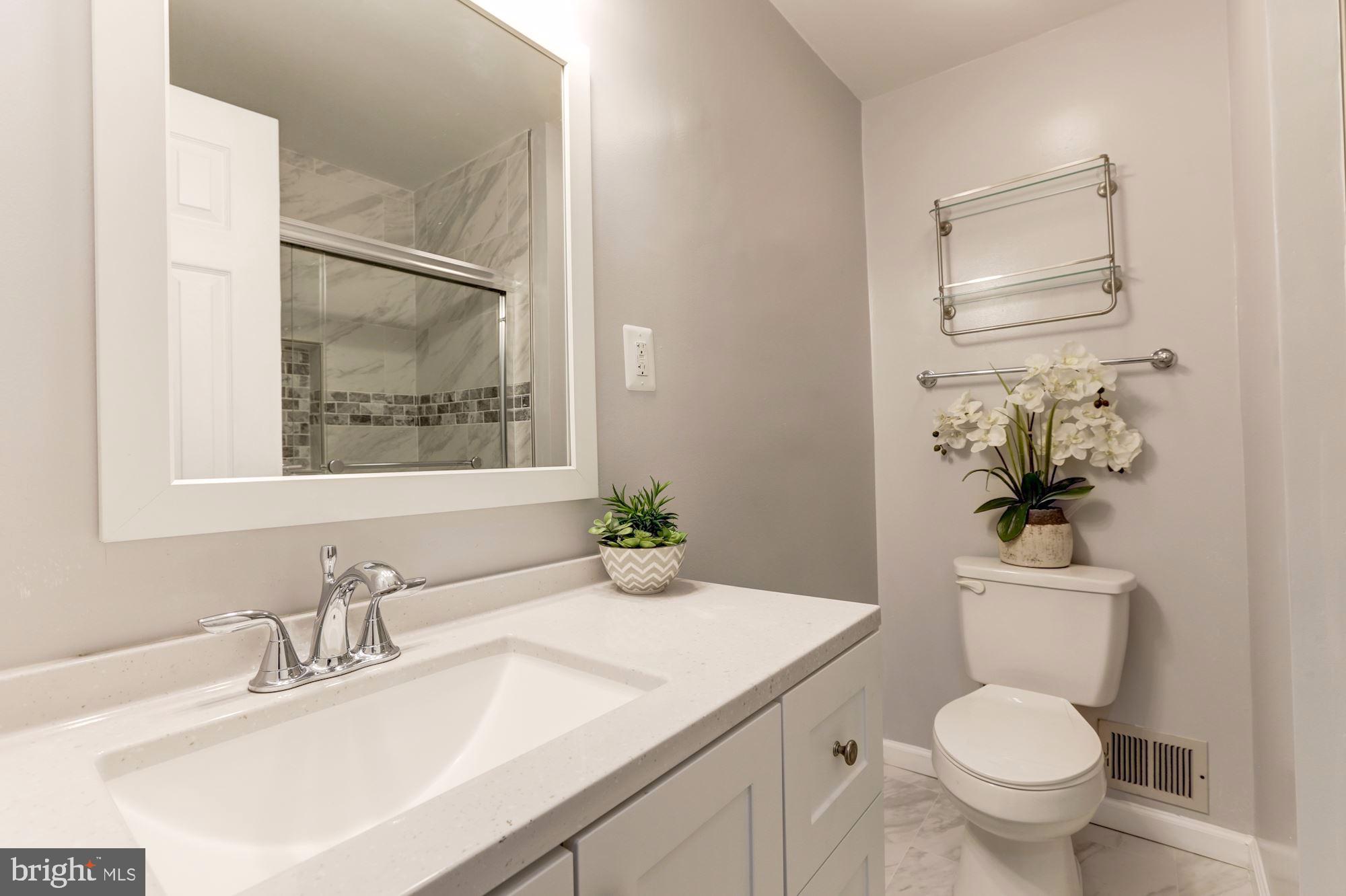 6527 Old Chesterbrook Road McLean, VA 22101 - Photo 26 of 34 Another recently renovated full bath