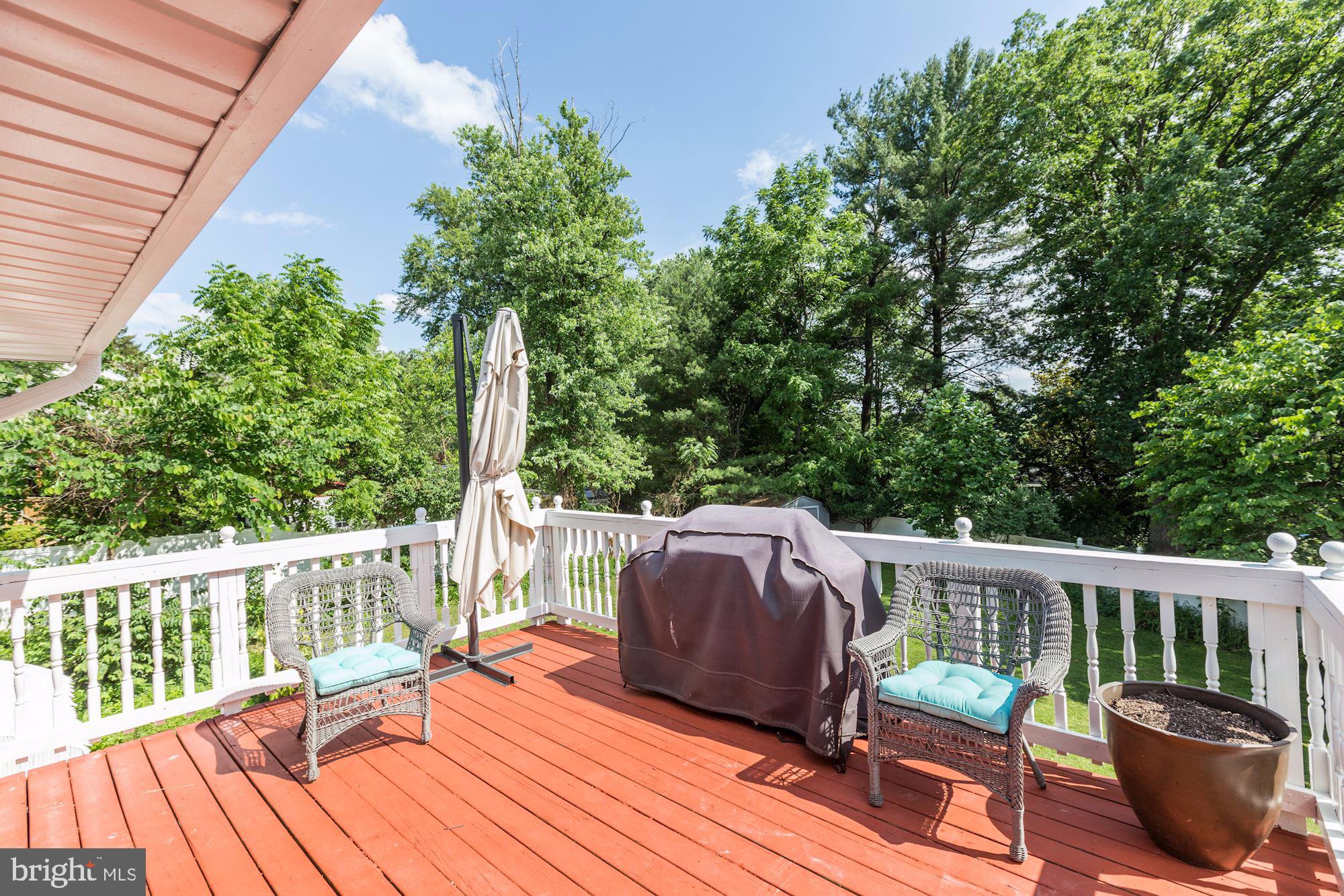 6527 Old Chesterbrook Road McLean, VA 22101 - Photo 32 of 34 2nd level deck