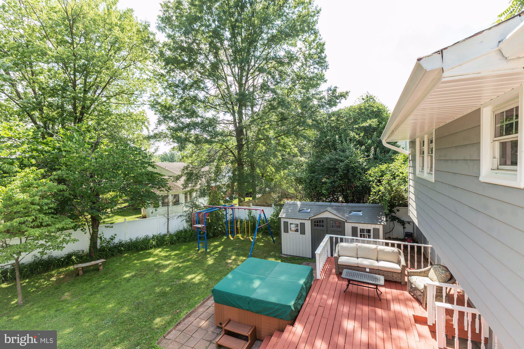 6527 Old Chesterbrook Road McLean, VA 22101 - Photo 33 of 34 Amazing backyard!!