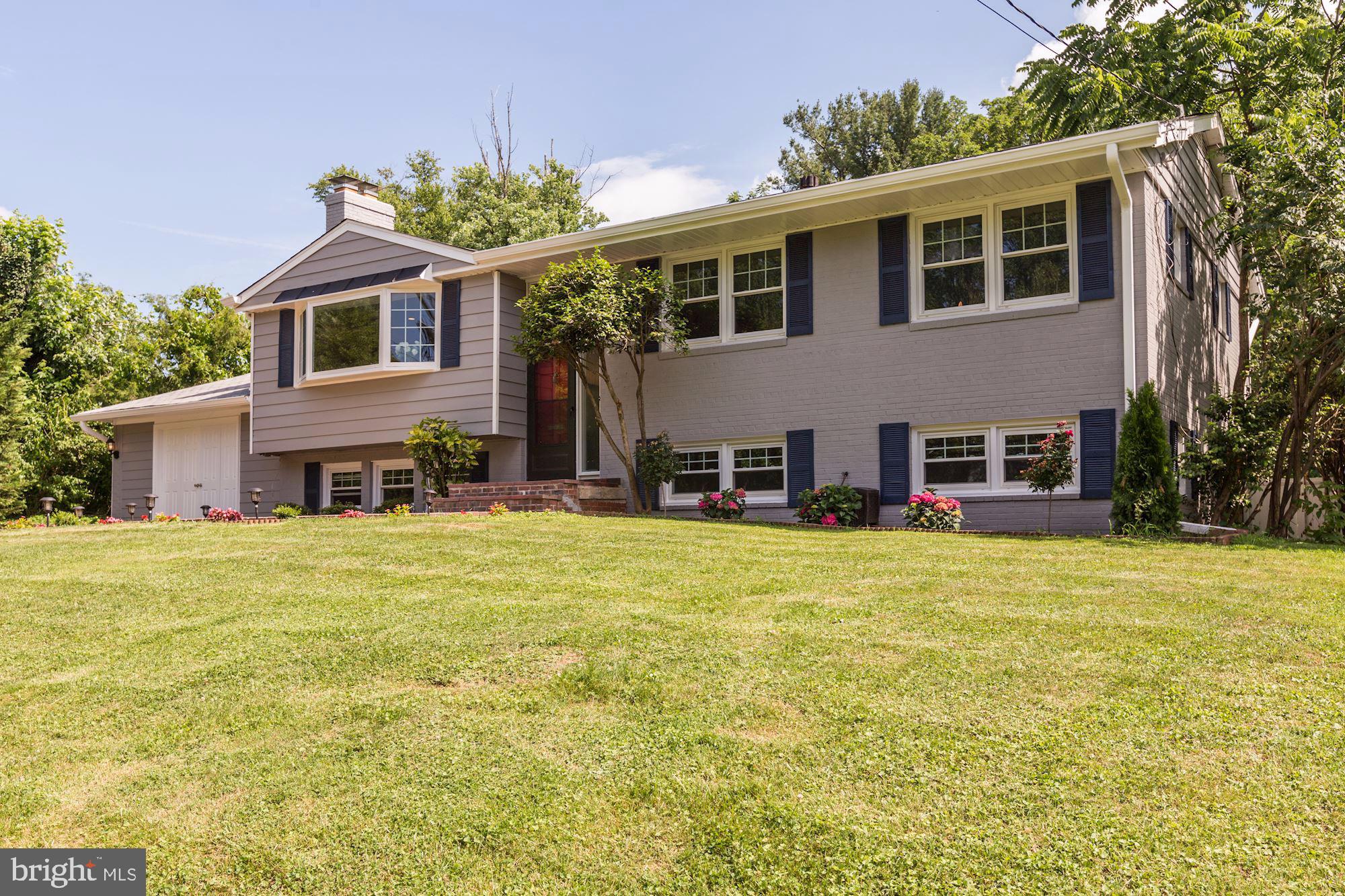 6527 Old Chesterbrook Road McLean, VA 22101 - Photo 5 of 34 Freshly painted exterior
