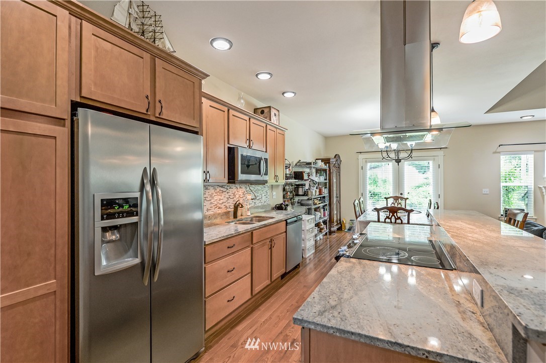 4301 Harris Road Southeast Port Orchard, WA 98366 - Photo 11 of 28 Gallery Image 11