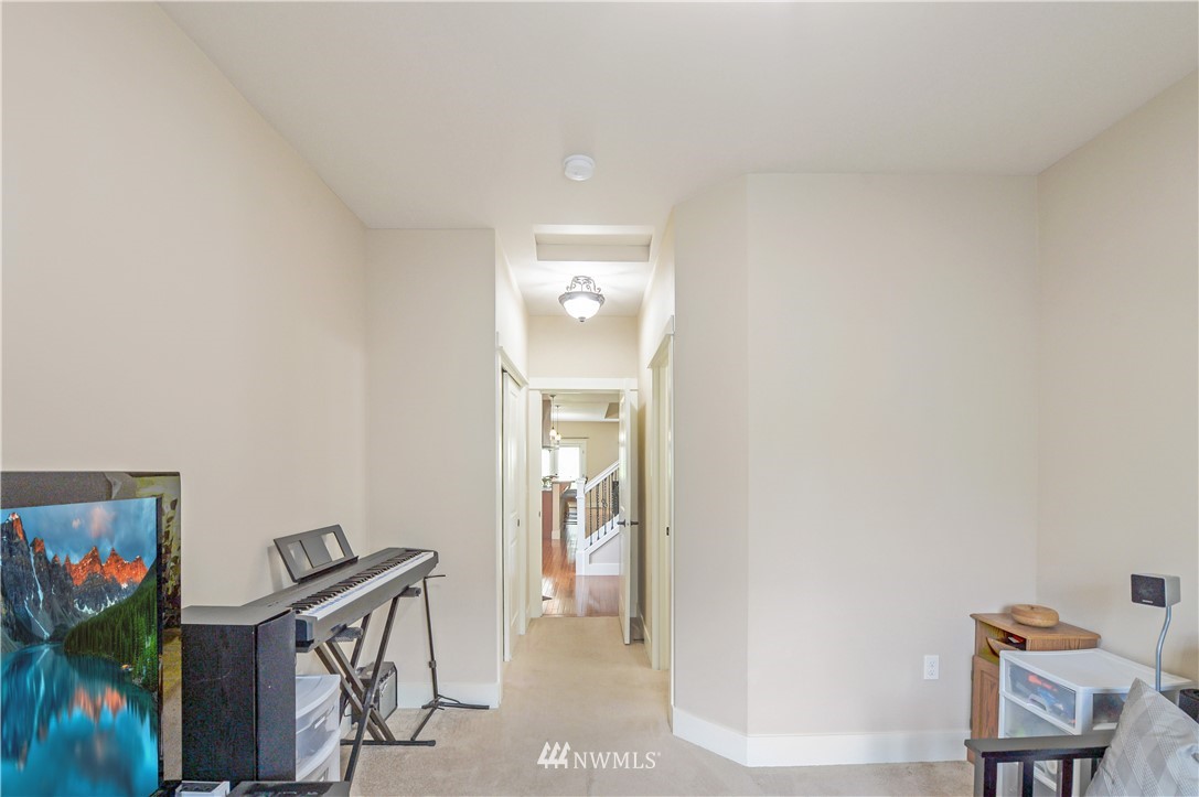 4301 Harris Road Southeast Port Orchard, WA 98366 - Photo 20 of 28 Gallery Image 20