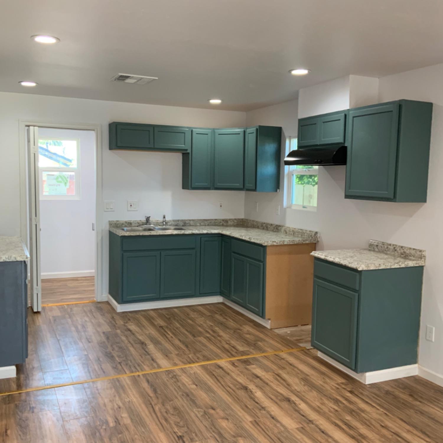 1059 South Klein Avenue Reedley, CA 93654 - Photo 4 of 14 Gallery Image 4