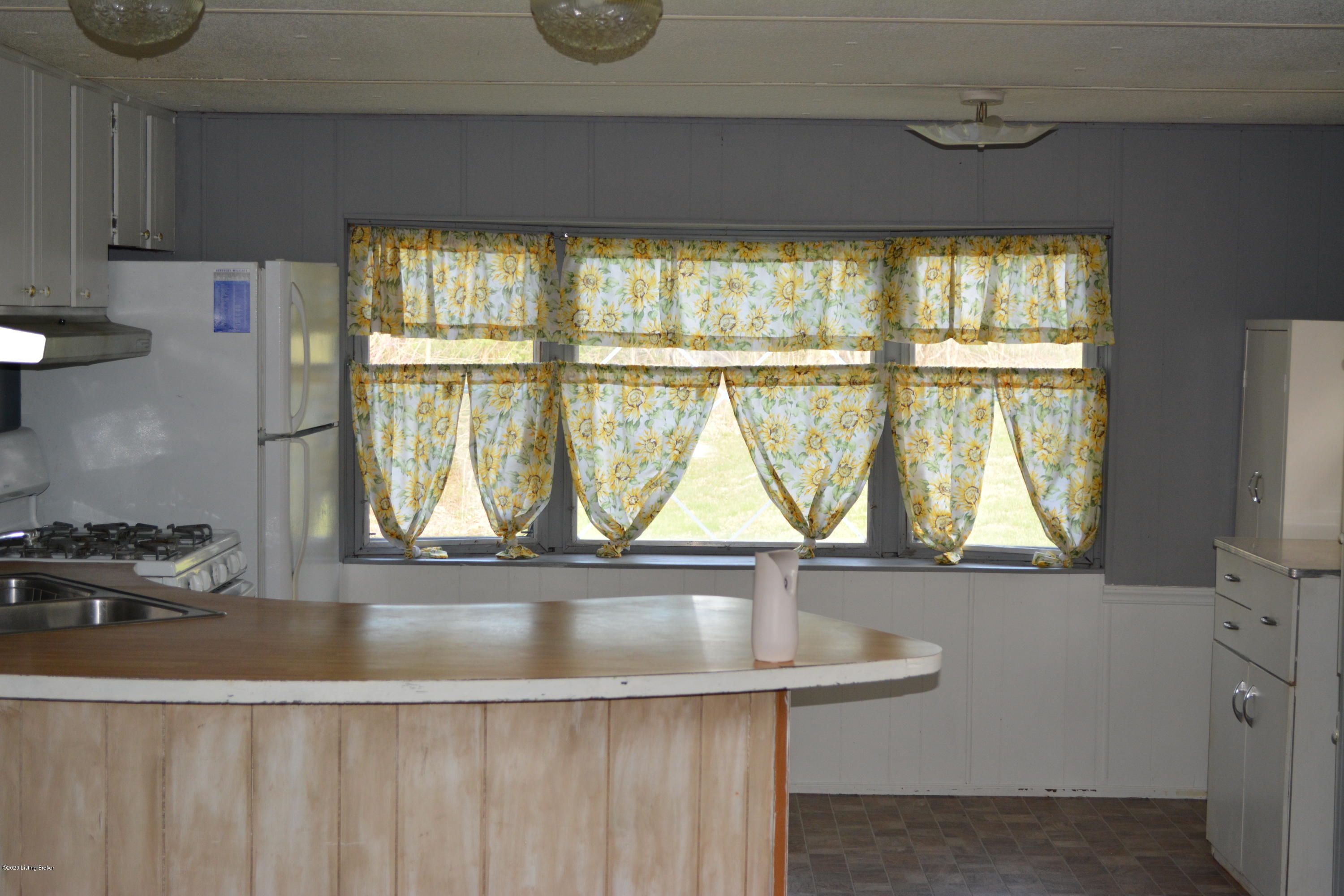 1582 Radcliff Road Smithfield, KY 40068 - Photo 14 of 40 view from the living room