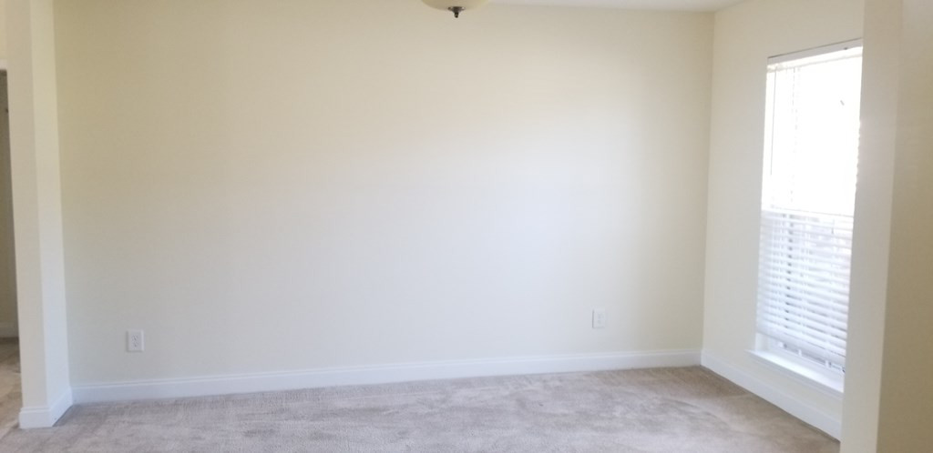4534 Logans Way Augusta, GA 30909 - Photo 9 of 34 Separate Living Room