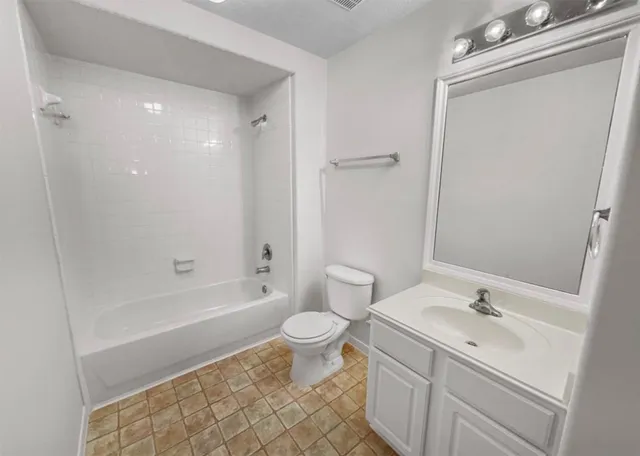 $3,150 | 622 Manchester Trail Drive, Spring, TX 77373