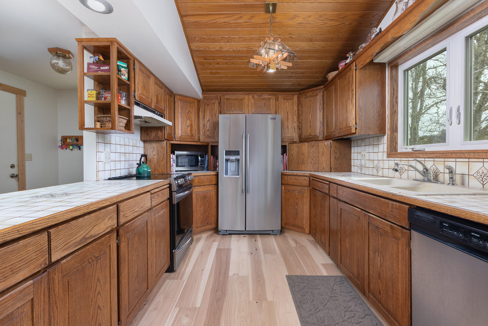 17775 Sandlake Road Cloverdale, OR 97112 - Photo 9 of 39 Kitchen