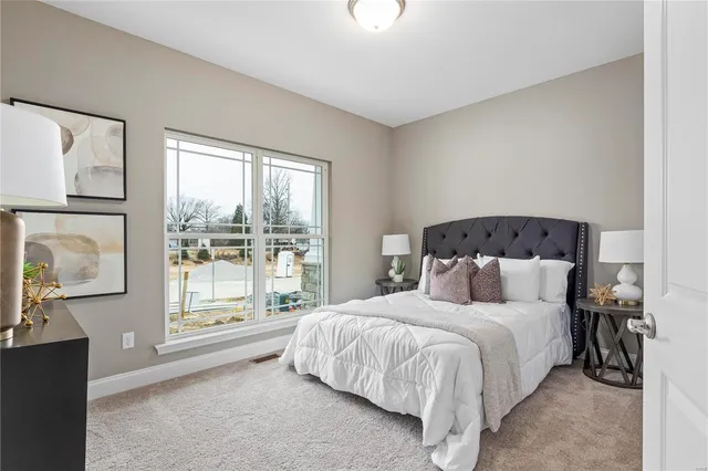 $422,900 | 1 Whitehall @ Ryehill Manor Street, St. Peters, MO 63376