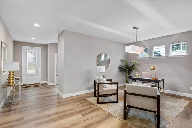 $422,900 | 1 Whitehall @ Ryehill Manor Street, St. Peters, MO 63376