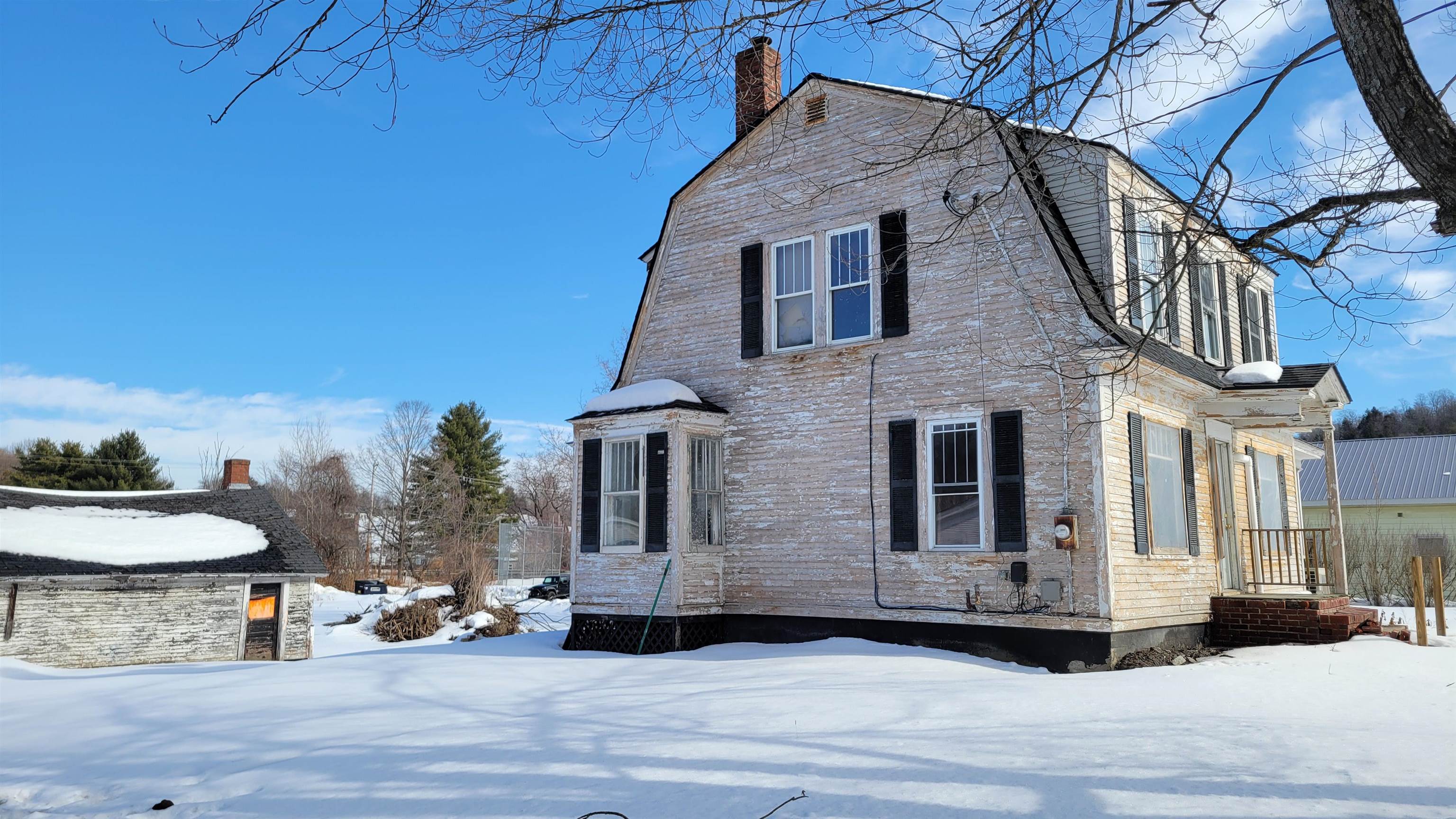 53 Beckett Street Williamstown, VT 05679 - Photo 2 of 38