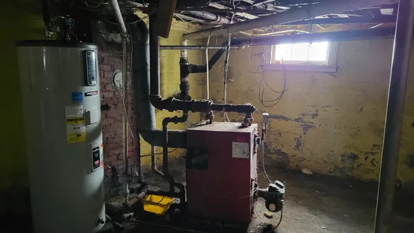 $90,000 | 53 Beckett Street, Williamstown, VT 05679