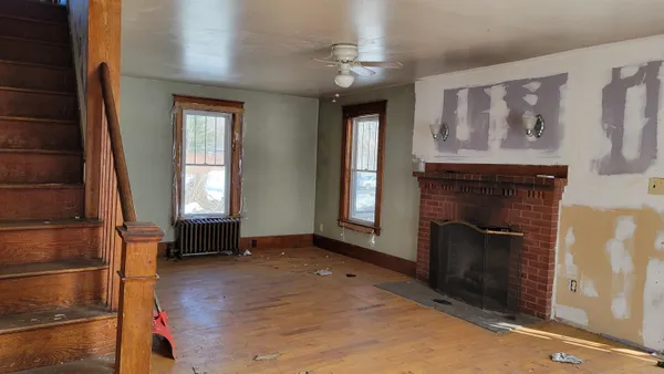 $90,000 | 53 Beckett Street, Williamstown, VT 05679