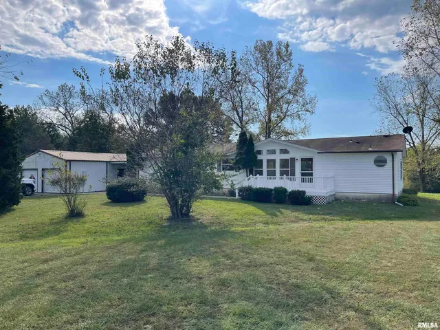 $215,000 | 11980 Hafer Road, Carterville, IL 62918