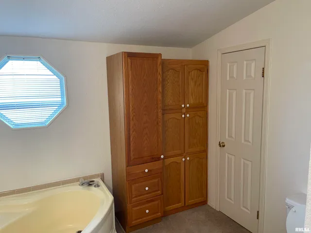 $215,000 | 11980 Hafer Road, Carterville, IL 62918